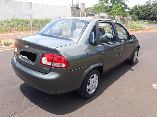 Chevrolet Classic 1.0 2010/2011 - Foto 2