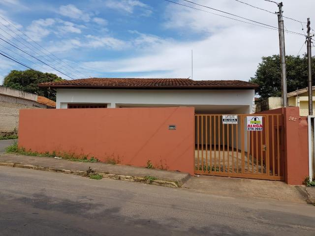 Casa para aluguel, 3 quartos, 2 vagas, Boa Vista - Sete Lagoas/MG