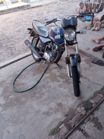 TITAN 150