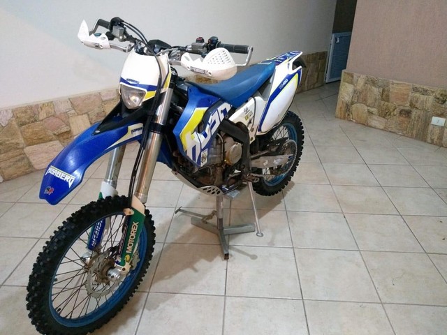 MOTOCROSS