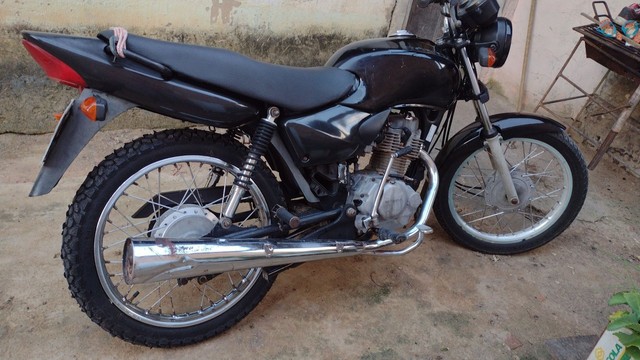 VENDO ESTÁ FAN125, NO 2008 LEIA