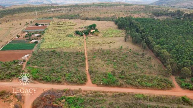 Fazenda para Venda - RA IV Brazlândia / DF no bairro Centro, 4 dormitórios,  sendo 2 suítes, 4 banheiros, área total 450.000,00 m², área construída  450.000,00 m², área útil 450.000,00 m², terreno 450.000,00 m²