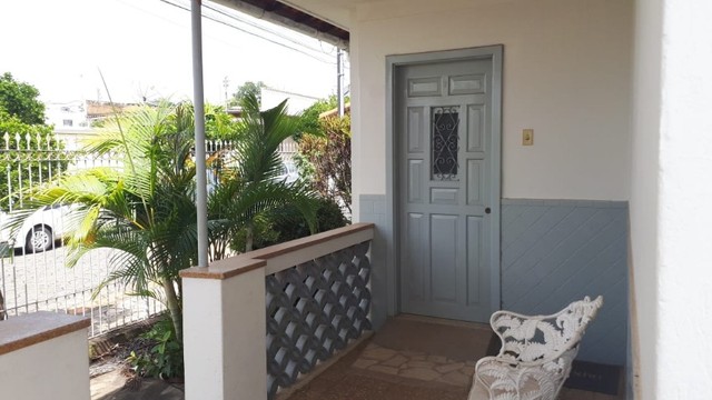 C644 - Casa com quatro dormitórios no centro - Foto 3