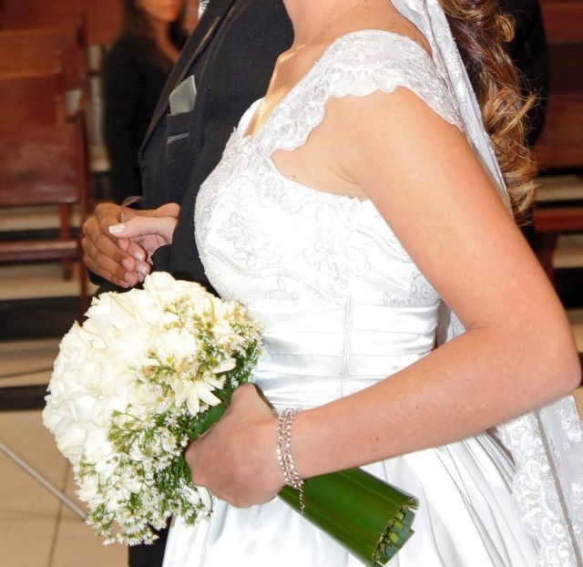 Vestido de noiva COMPLETO - Roupas e calçados - Ponta Negra, Natal  1145471915 | OLX
