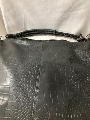 Vendo uma bolsa preta grande .  - Foto 4