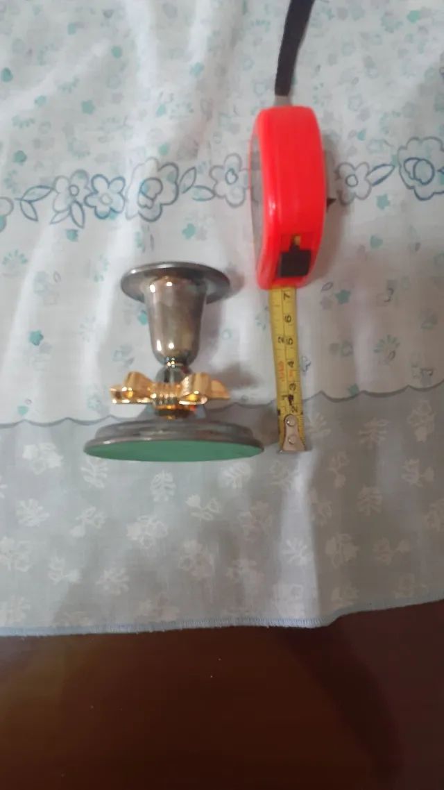 Castiçal  com laço  dourado metal - Foto 5