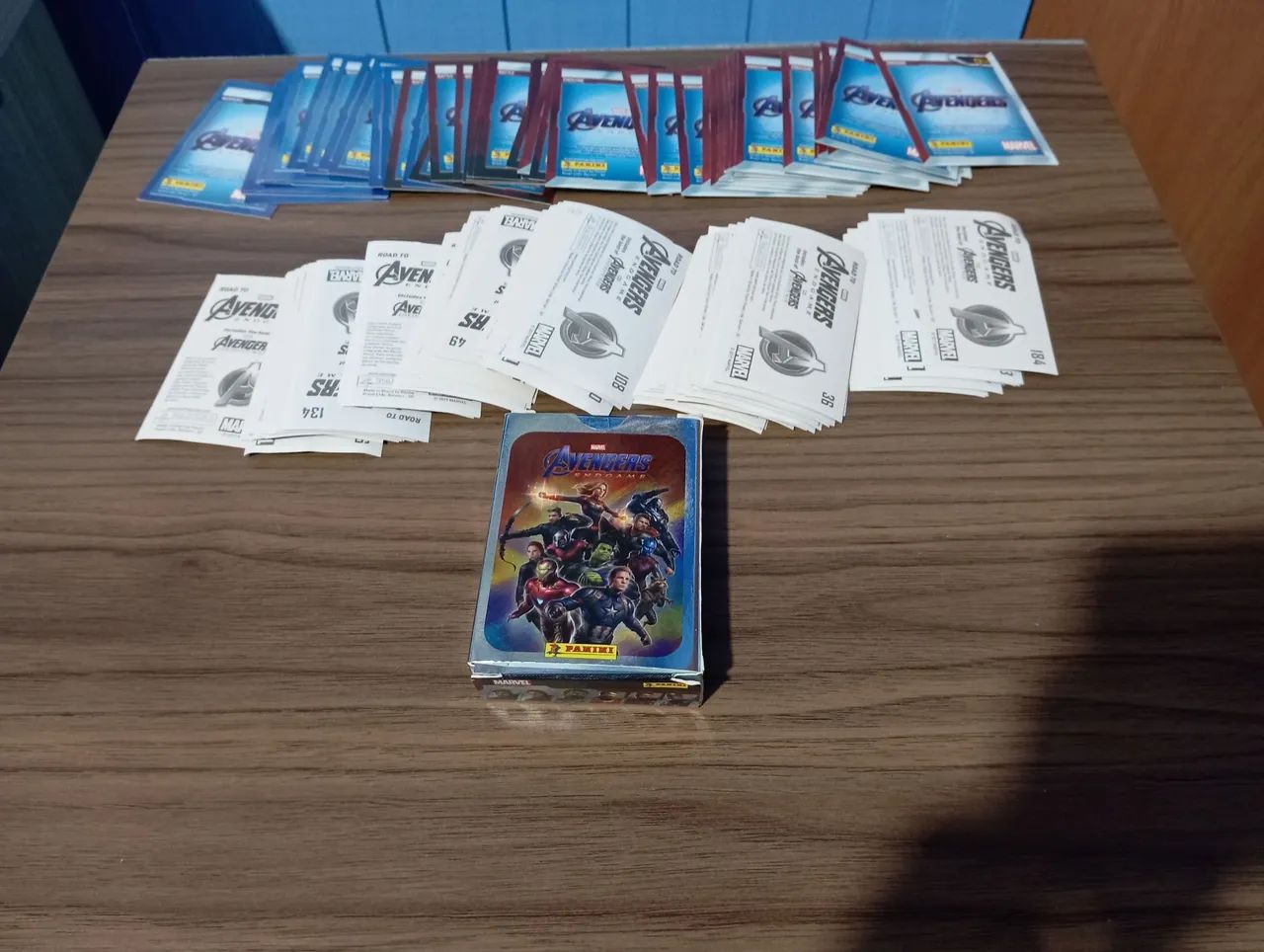 Lote de cards e figurinhas Avengers Endgame( cards completo) - Foto 4