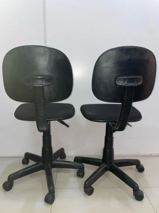 Cadeira de Escritório Giratória com Rodas - Foto 2