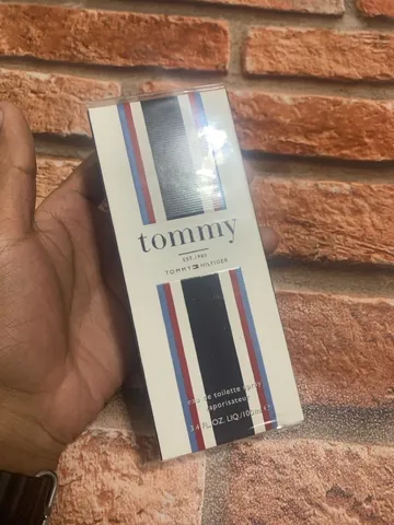 Perfume Tommy Hilfiger EDT Lacrado 100ml