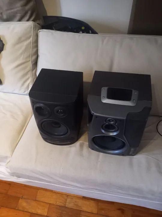 2 caixas de som aiwa aceito trocar - Foto 4