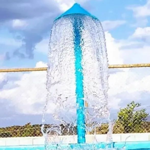 CA-Piscina com Cascata de Fibra  !! - Foto 2