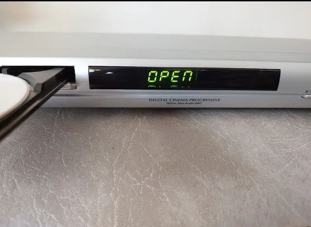 DVD TOSHIBA NA CAIXA COM ERROR NÃO LÊ O DVD SÓ VENDA NÃO TROCO POR NADA  - Foto 3