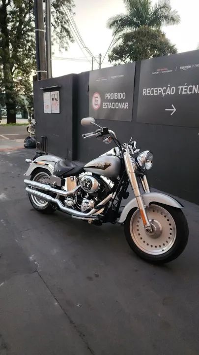 Harley davidson fat boy 2010 extra com trocas de maior valor 