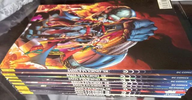 Coleção completa Multiverso DC, em 9 volumes da panini comics  - Foto 3