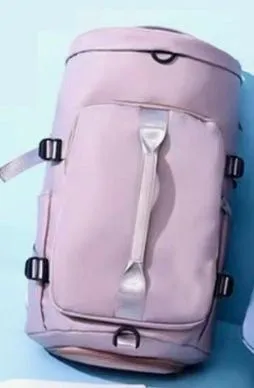 Mochila esportiva lilás resistente e espaçosa