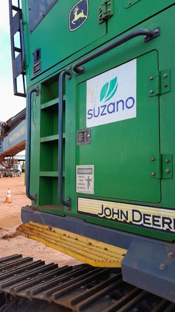ESCAVADEIRA HIDR DE ESTEIRA JOHN DEERE 2144G 25T (Com implemento) - Foto 5