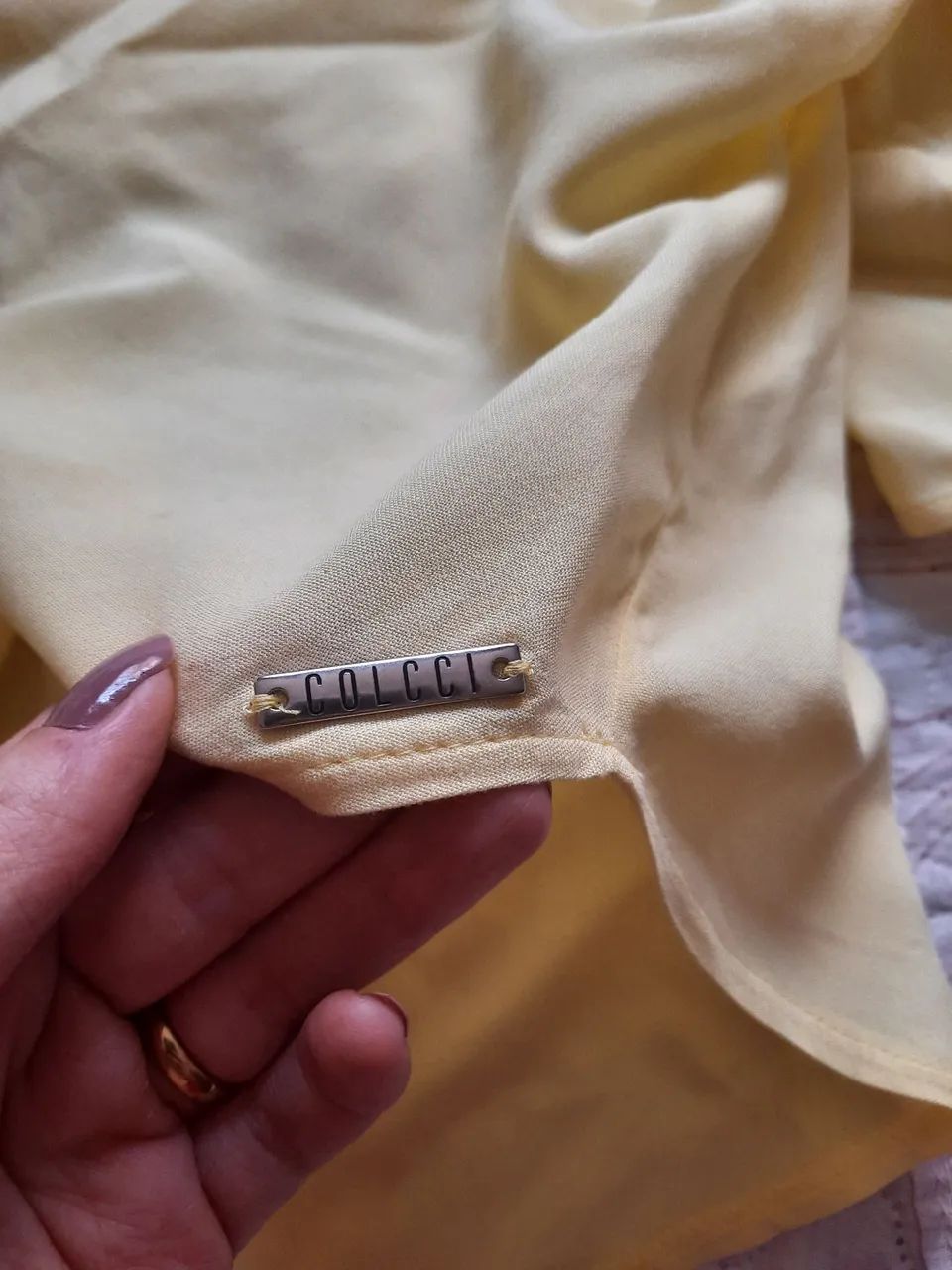 Blusa colcci Amarela Ombro a Ombro - Foto 3