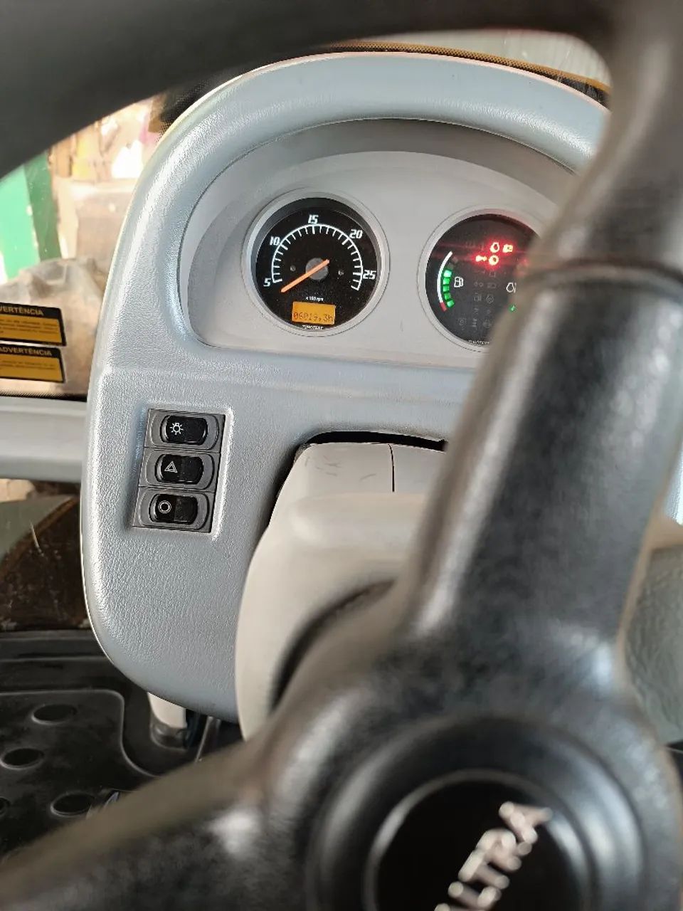 Trator Valtra BH 200 - Foto 4