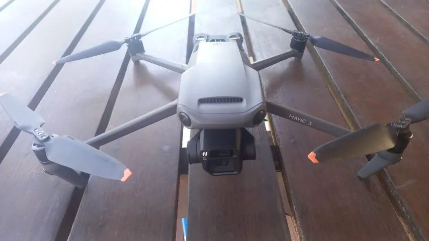 Drone Dji Mavic 3 Dual Camera Controle C/ Display - Impecável !!! - Foto 2