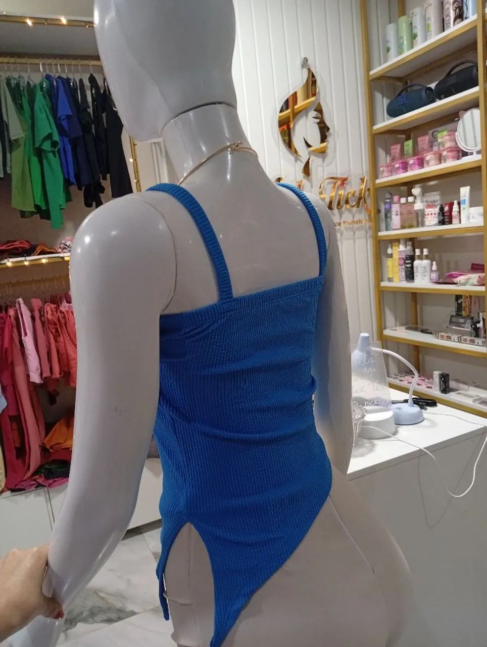 Blusa Assimétrica azul anaruga premium  - Foto 2