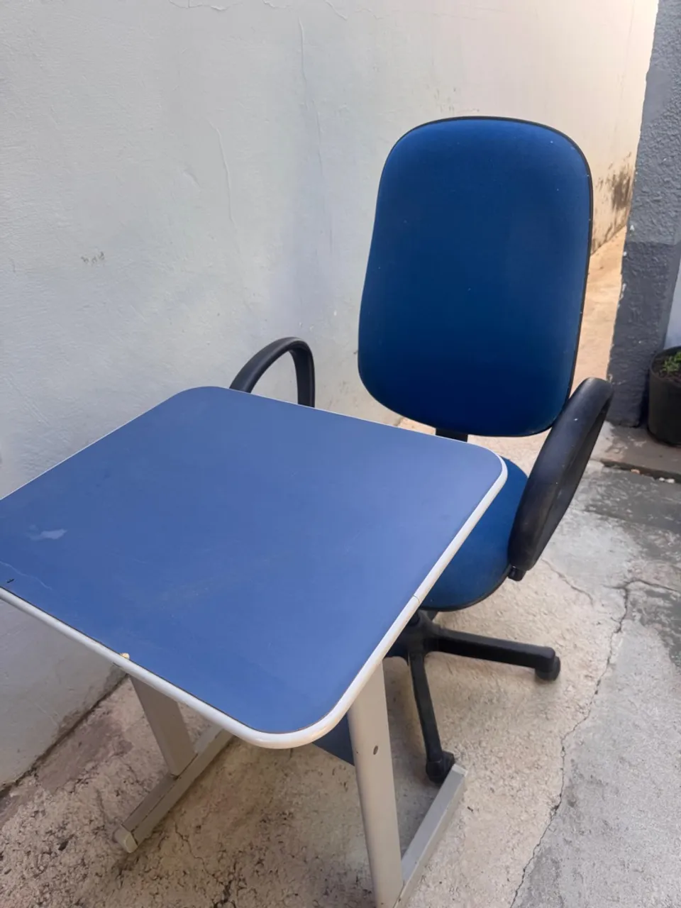 Conjunto Escrivaninha com Cadeira Escritório
