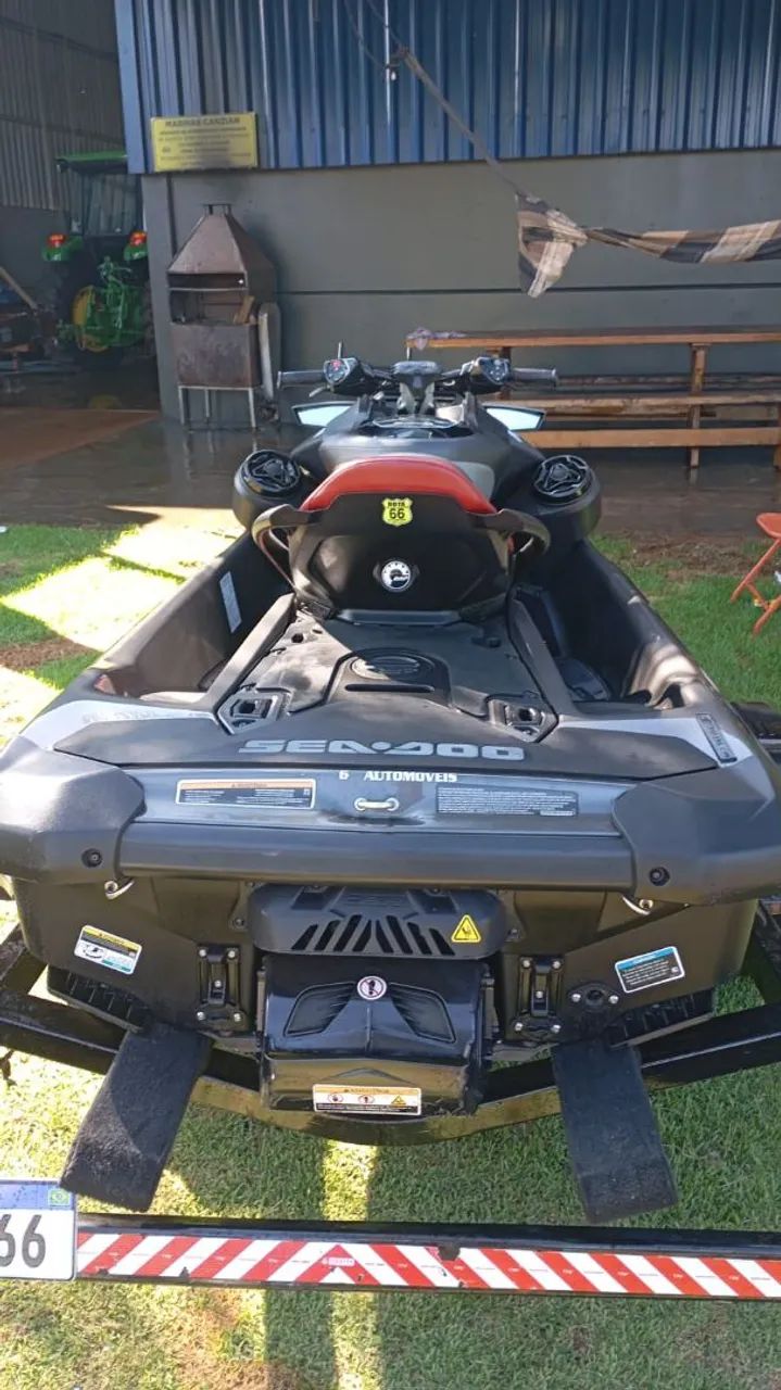 Jet Ski Sea-Doo GTR 300 2024 - Foto 4