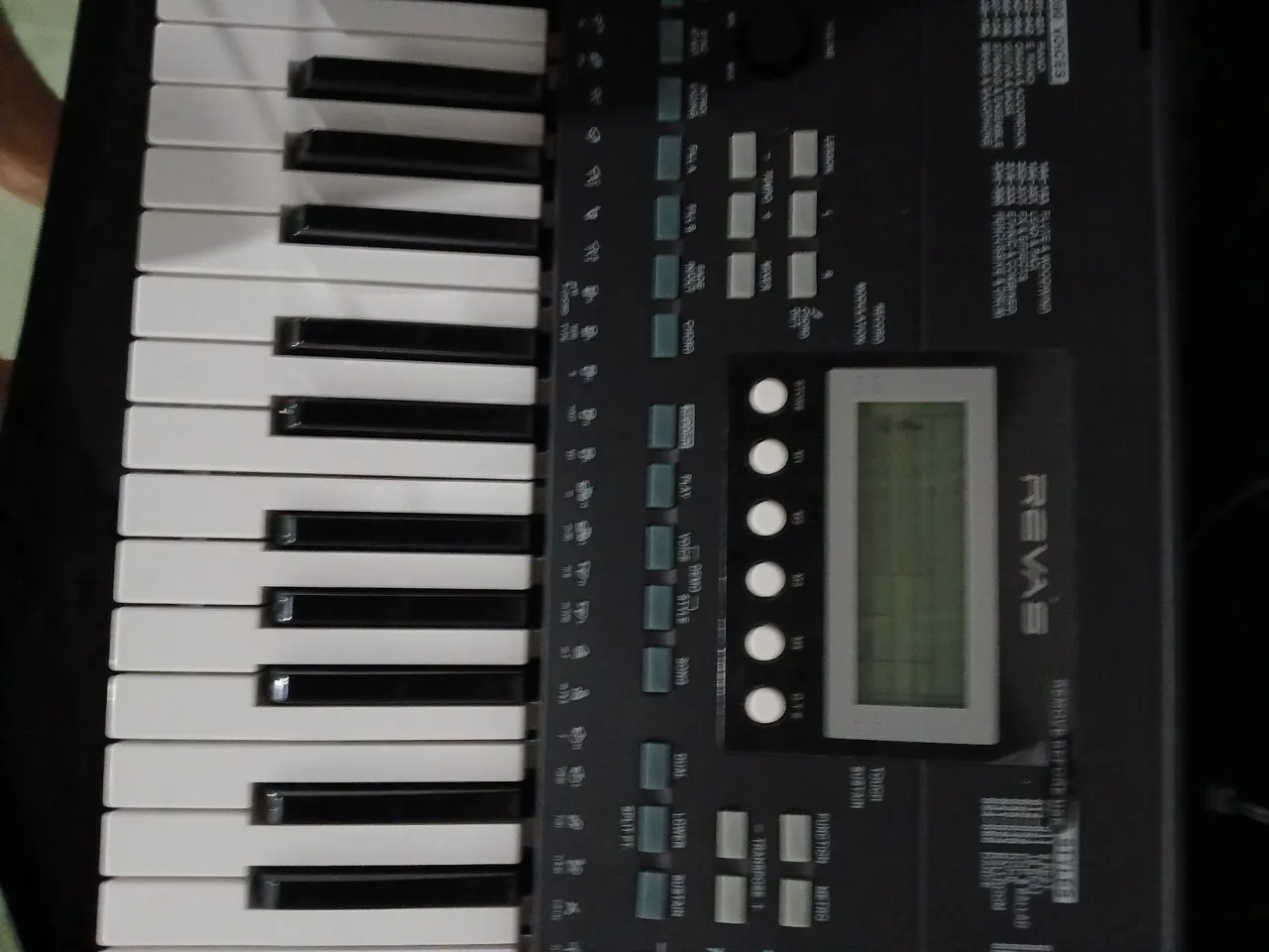 Teclado Musical REVAS
