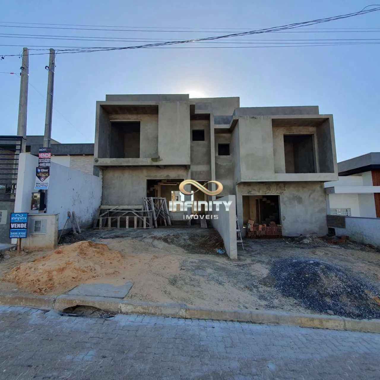 Sobrado Residencial à venda, Dom Feliciano, Gravataí - SO0078.