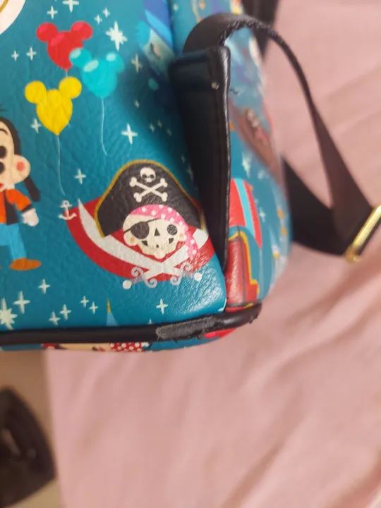 Mochila Mini Loungefly Disney Parks - Foto 4