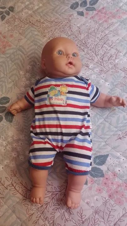 Boneca de bebê realista para brincar - Foto 5