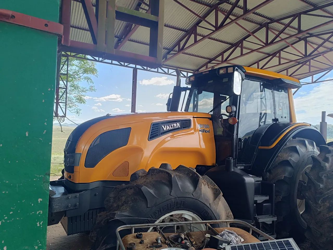 Trator Valtra BH 200 - Foto 3