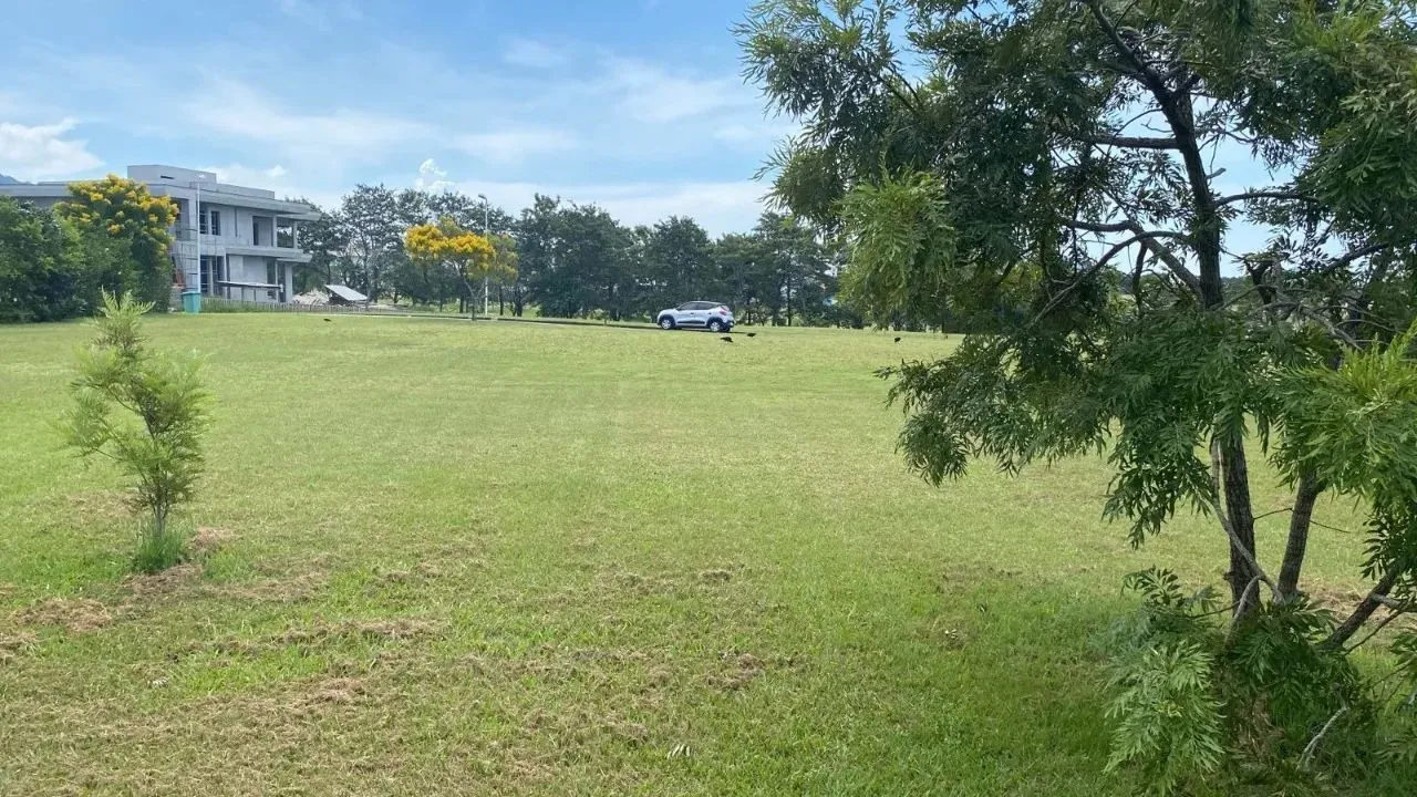 Terreno em condomínio fechado Costão Golf Ville na praia dos Ingleses em Florianópolis