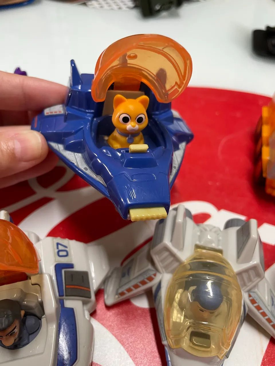 Buzz Lightyear, da franquia Toy Story, filme Ligh - Foto 3