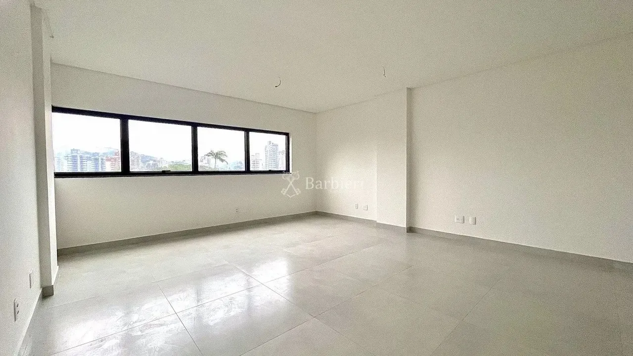 Sala Comercial disponível para locação em excelente localização no bairro Garcia em Blumen