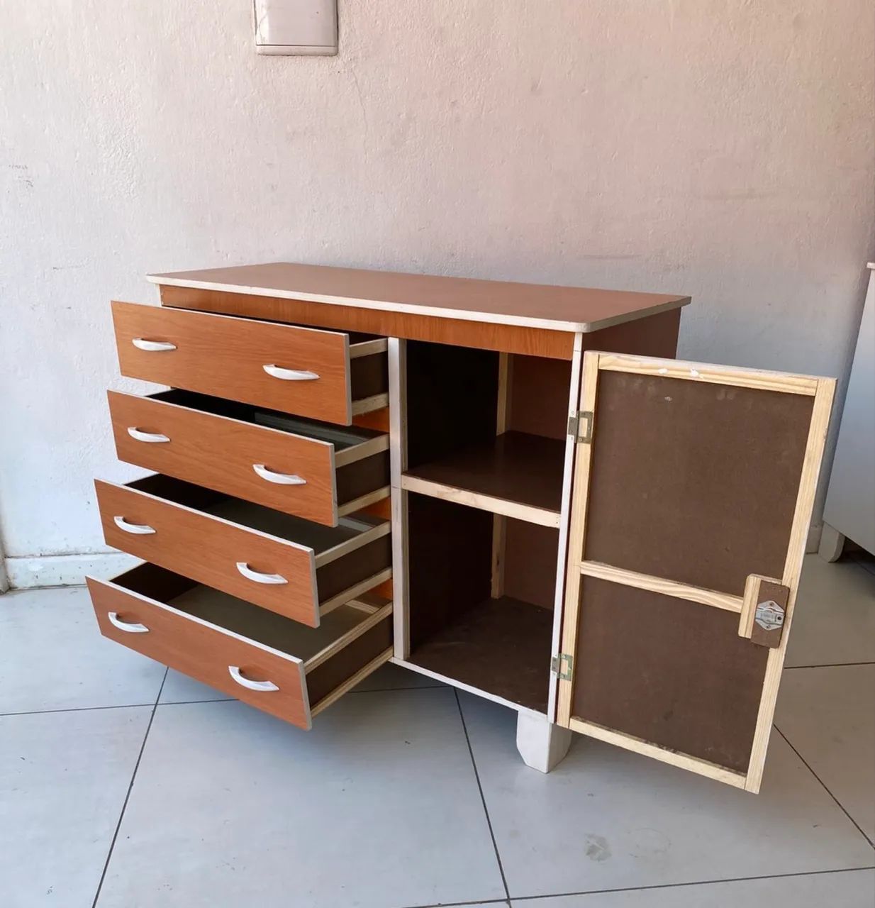 CÔMODAS 4 GAVETAS COM SAPATEIRA  - Foto 3