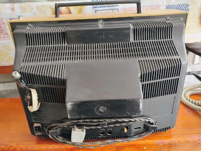 Tv Antiga Colorado Tubo 15 Preto E Branco - Ano 1977 (Usado) - Foto 3
