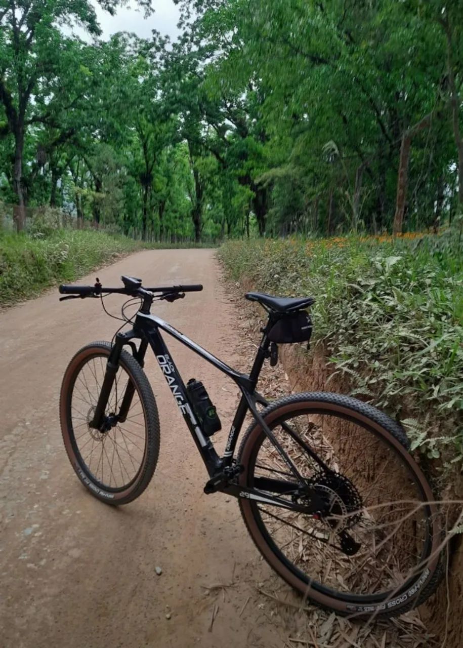 Mtb Black Orange carbon fiber tamanho 17  - Foto 5