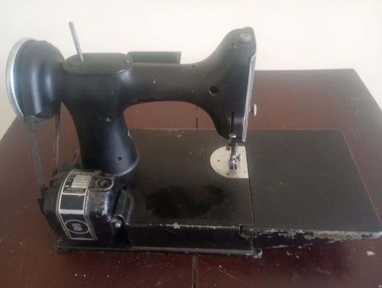 Máquina de costura antiga (Decoração) - Foto 2