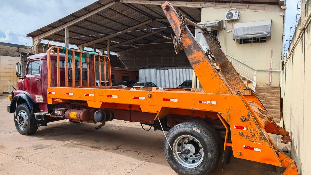 Caminhão Mercedes Benz 1318  1987 - Foto 3