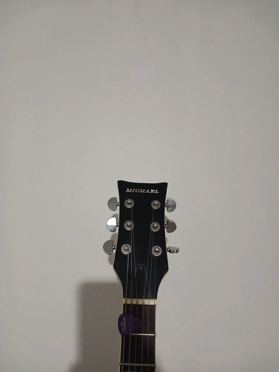 Guitarra Michael com upgrade  - Foto 4