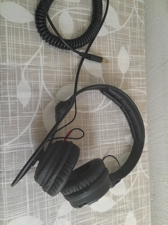 Fone de Ouvido Sennheiser com Fio - Ótimo estado!