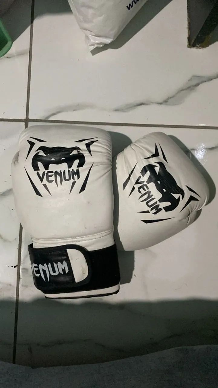 Luva de boxe venum