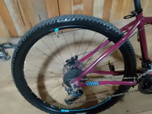 bicicleta Caloi. 27 machas aro 29 quadro em aluminium - Foto 3