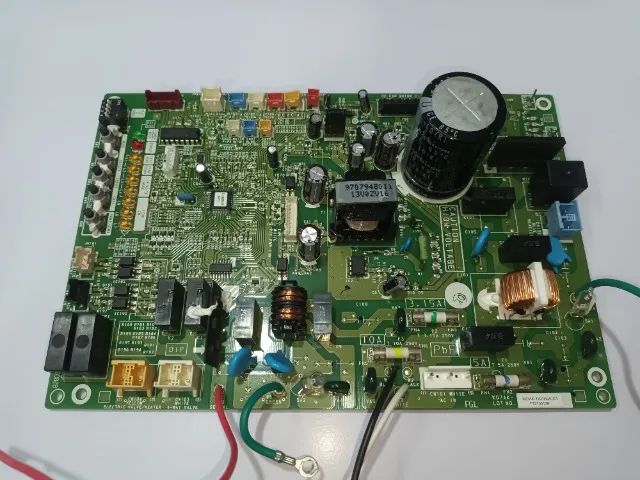 Placa de Ar-condicionado - Fujitsu (K07AK-1701HUE-C1)