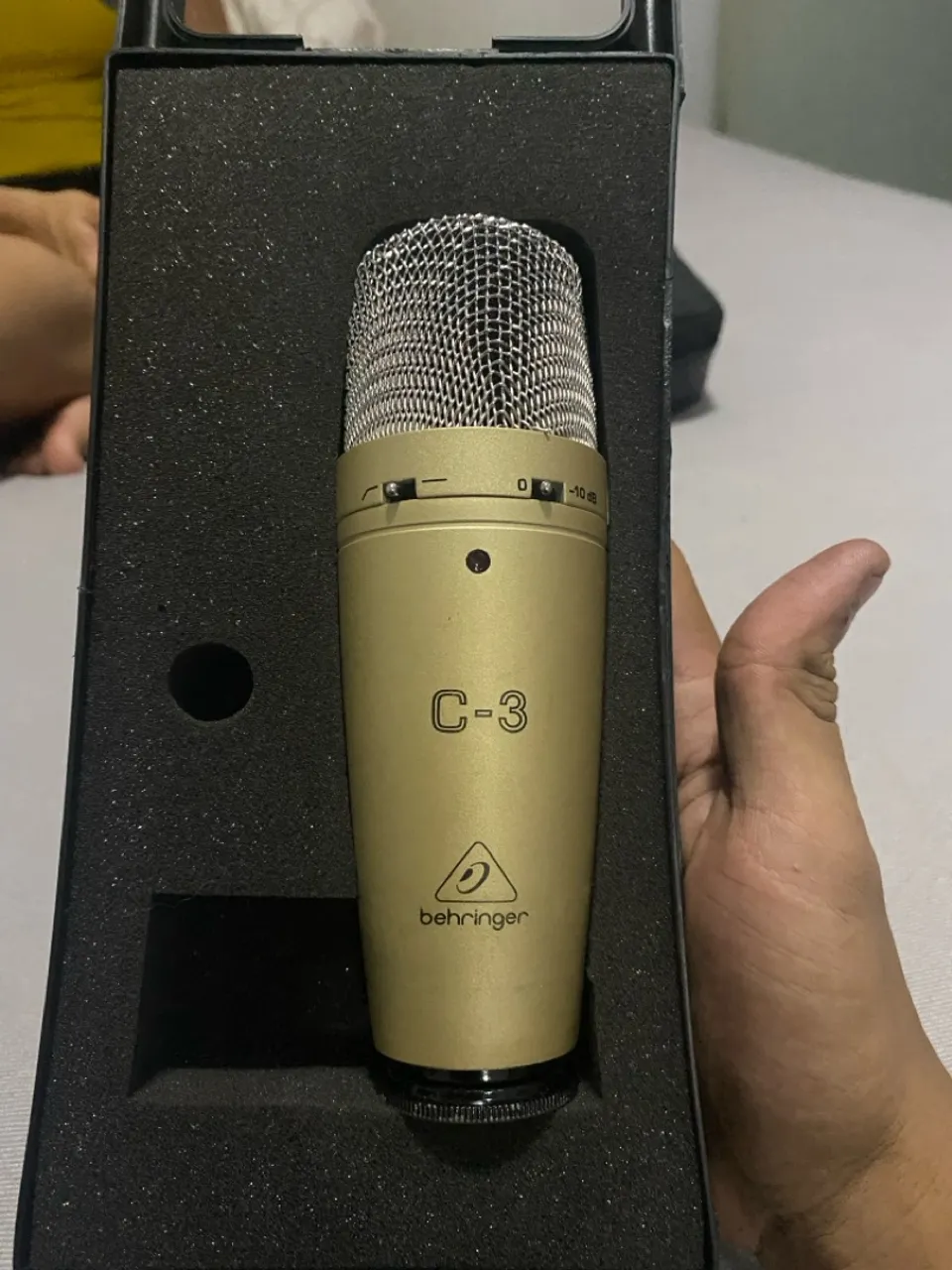 Microfone Behringer C-3 (Com case)