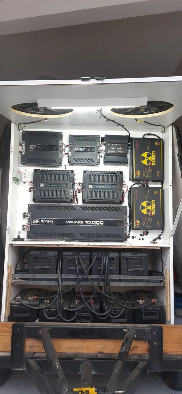 Paredão de som , som altomotivo pouco tempo de uso e pouco usado - Foto 2