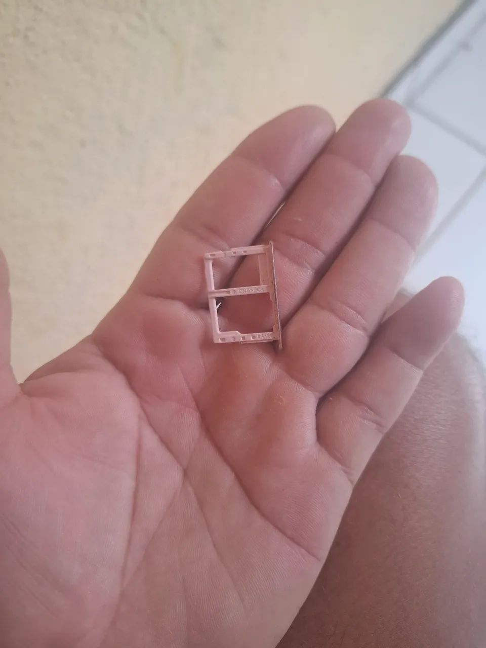 Bandeja para Chip e Cartão de Memória