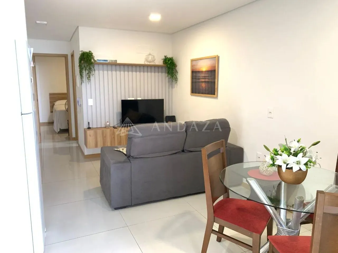 Quarto e Sala Mobiliado para Aluguel  Jatiúca | 46m² | 1ª Quadra da Praia | Internet e Águ