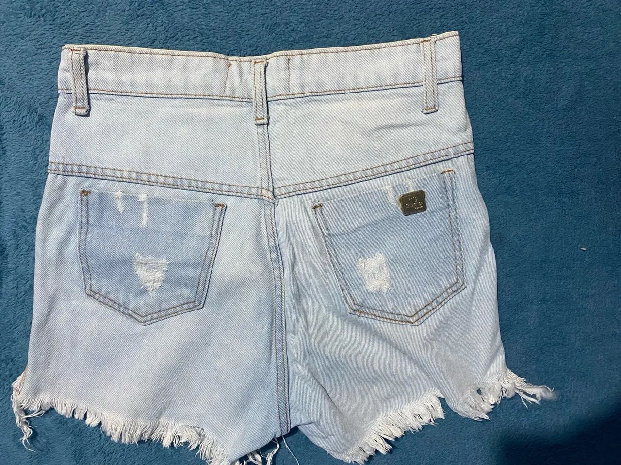 Três shorts jeans - Foto 3