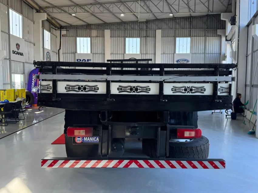 VOLVO VM 330 8X2 2022 - Foto 5